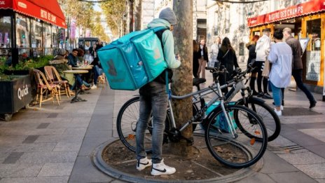 Компаниите за доставки на храни ще са принудени да свият прогнозите си