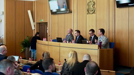 След над шестчасово заседание СОС отложи актуализацията на общинския бюджет