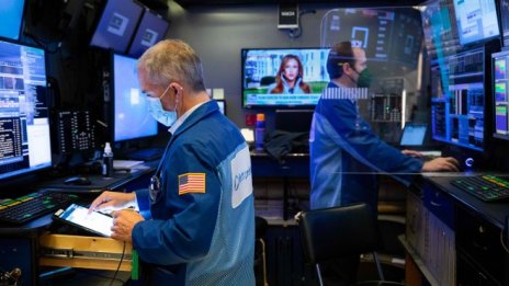 Nasdaq започна новата седмица с исторически връх