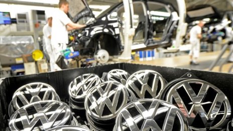 Volkswagen повиши прогнозата си за продажбите през 2020 г.