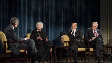 Квартетът на централните банкери в защита на икономиката на САЩ