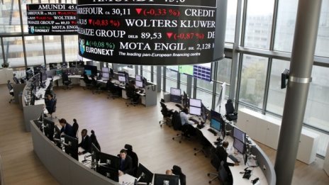 Въпреки тревогите около Италия борсите в Европа приключиха на зелено