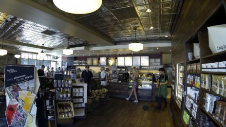 ЕС проверява данъчните практики на Apple, Fiat и Starbucks