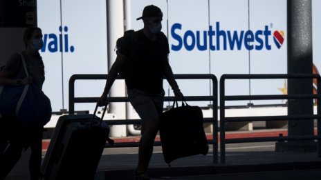 Зимата – поредното тежко изпитание за авиокомпаниите