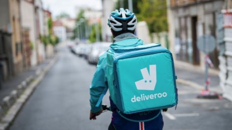 Deliveroo сви прогнозата за годишните си приходи
