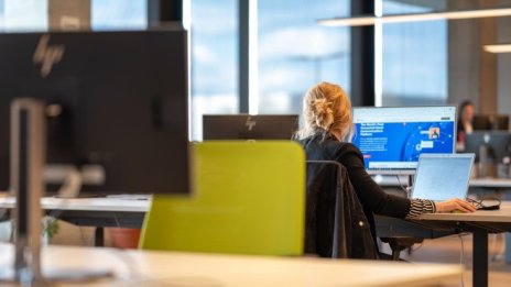 Намалете работните срещи, завързвайте повече приятелства на работа