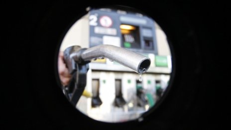 България предлага намаляване наполовина на акцизите за горивата