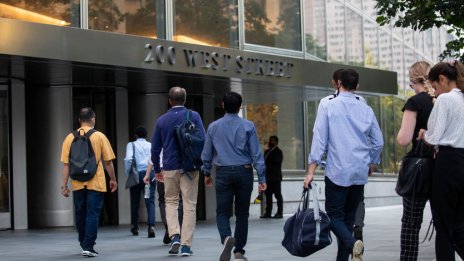 Стажантите на Wall Street са защитени от изкуствения интелект. Ето защо