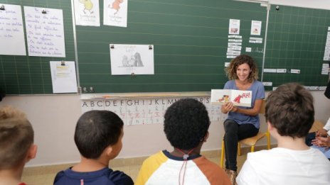 AVO BELL – 27 години заедно в обучението по английски език