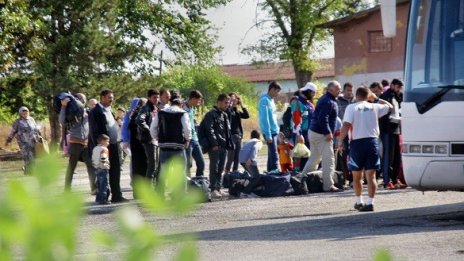 Кабинетът въведе ограничения в придвижването на мигрантите