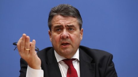 Зигмар Габриел: Вдигането на санкциите срещу Русия зависи от прогреса в Украйна