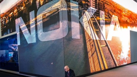 Имат ли нужда от помощ Ericsson и Nokia?