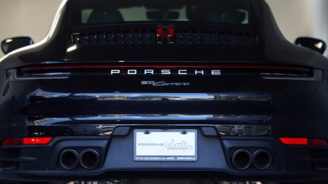 Porsche отчита ръст на продажбите през първото полугодие