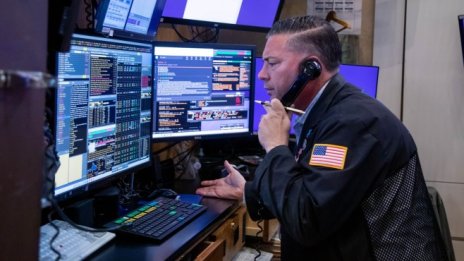 Инфлационните страхове отново завладяха Wall Street, стимулирайки разпродажбите