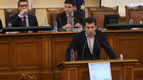 След 3 денонощия депутатите приеха окончателно Бюджет 2022