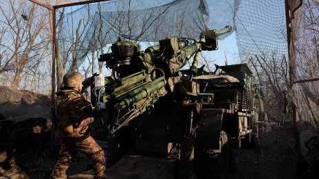 Украйна иска да използва 300 млрд. евро замразени руски активи за американски оръжия