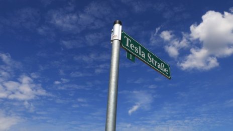 VW: Германската фабрика на Tesla ще засили конкуренцията в страната