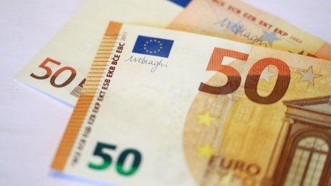 Черна гора иска да запази еврото в преговорите с ЕС