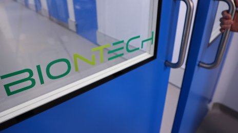BioNTech увеличава приходите си стократно