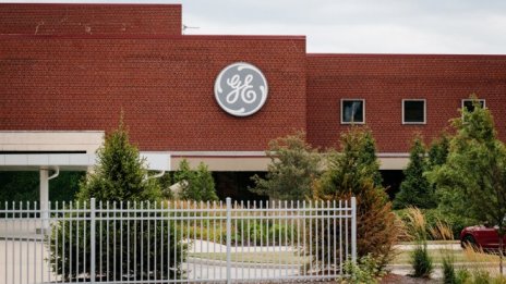 GE се разделя на три