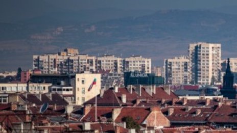 Сделките с имоти в София се забавят леко, но остават на високо ниво