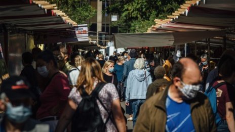 Бизнес активността в еврозоната продължава да свива и през февруари