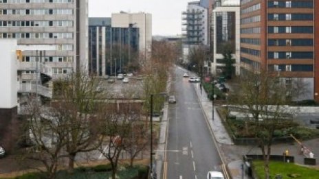 Трафикът в европейските градове остава спокоен със смекчаването на блокадите