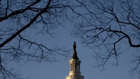 Байдън се съгласи по-малко американци да получават чекове за помощи