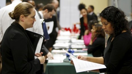 Заявките за помощи при безработица в САЩ са по-малко от очаваното