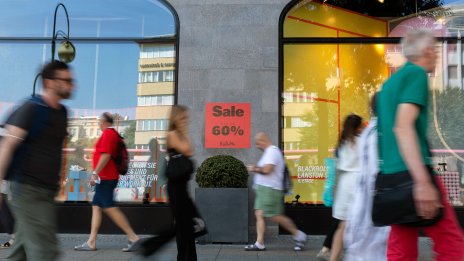 Инфлацията в еврозоната се ускори до целта на ЕЦБ през юни