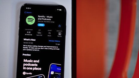 Spotify обръща нова страница: започва да предлага аудиокниги