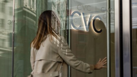 Гигантът за дялови инвестиции CVC ще търси над 1 млрд. евро с IPO в Амстердам