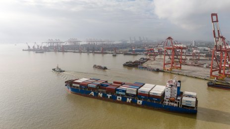 Търговската война между САЩ и Китай създава ново нормално в световната икономика