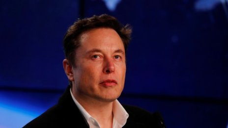 Мъск показа снимка на "киберпънк камион" от Tesla