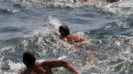 Близо 4 млн. туристи са посетили България за осем месеца