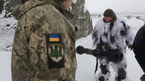 Украйна получава разширен достъп до криптираната мрежа от сателити на Мъск
