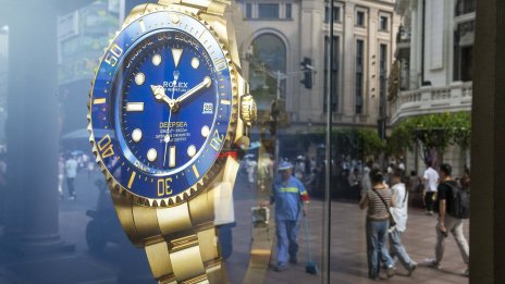 В Швейцария искат разследване на златните подаръци за Доналд Тръмп