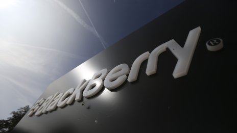 BlackBerry отчете изненадваща печалба за последното тримесечие