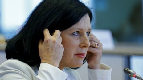 EK засилва усилията за борба с укриването на данъци