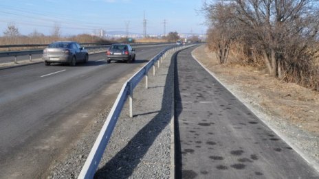 Приключва работата по велоалеята между Бургас и природозащитен център "Пода"