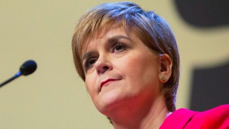 Никола Стърджън призова Лондон да преосмисли петролните и газови разрешителни