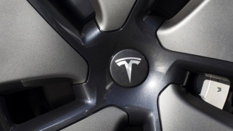 Индия към Tesla: Ясен бизнес план за стената преди по-ниски данъци!