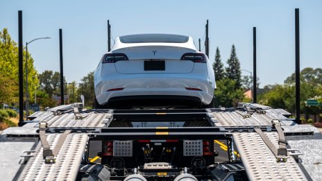 Търсенето на екологични модели подкрепя общите продажби на нови коли в България