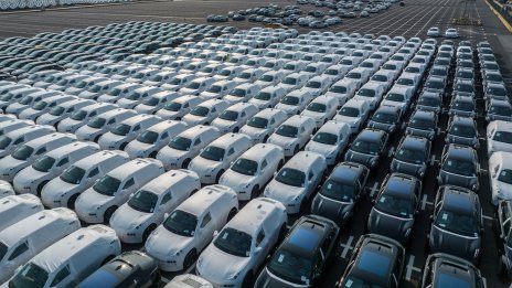 Новите мерки за износ на електромобили в Китай целят да защитят репутацията на страната