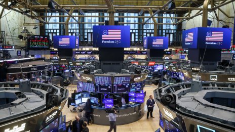Dow се покачва с 270 пункта, Тръмп прогнозира сделка с Иран преди края на примирието*