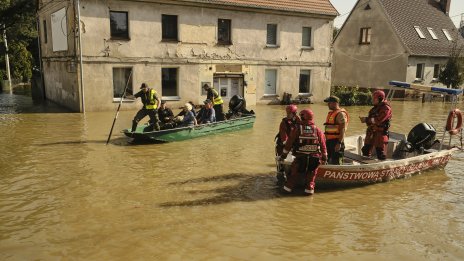 Наводненията в Европа заплашват застрахователите с най-големите им загуби от десетилетия