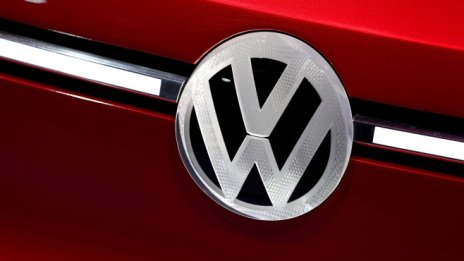 Американските власти съдят Volkswagen за подвеждане на инвеститорите