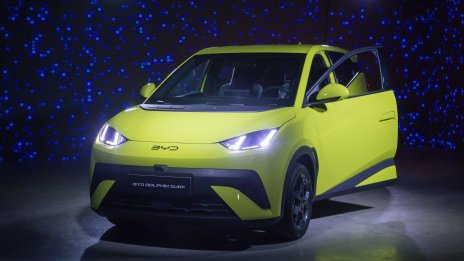 BYD привлича критиките на Пекин заради ценовата война при електромобилите