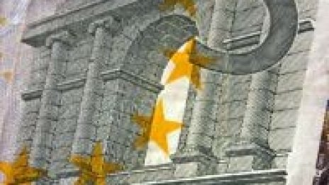 Банките удрят спирачки на кредитирането за пазара на имоти в Европа