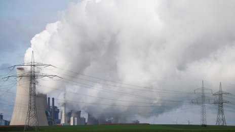 Производството на ток намалява с 22%, износът се срива за 7-месечието